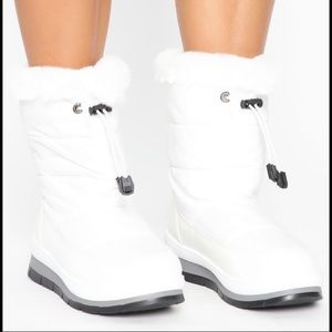 White Snow Boots